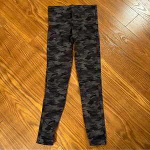 SPANX Kids Black and Gray Camouflage Leggings
